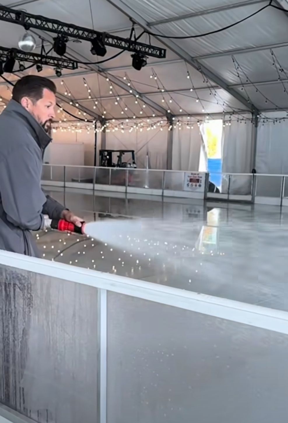 surrey civic plaza ice rink