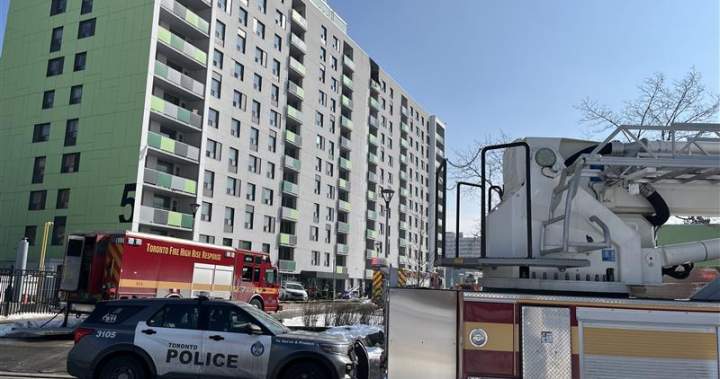 1 dead after fire erupts in Toronto highrise apartment unit - Toronto