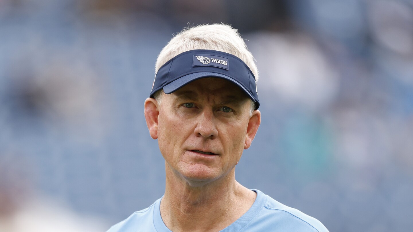 Raiders announce Mike McCoy as their assistant head coach