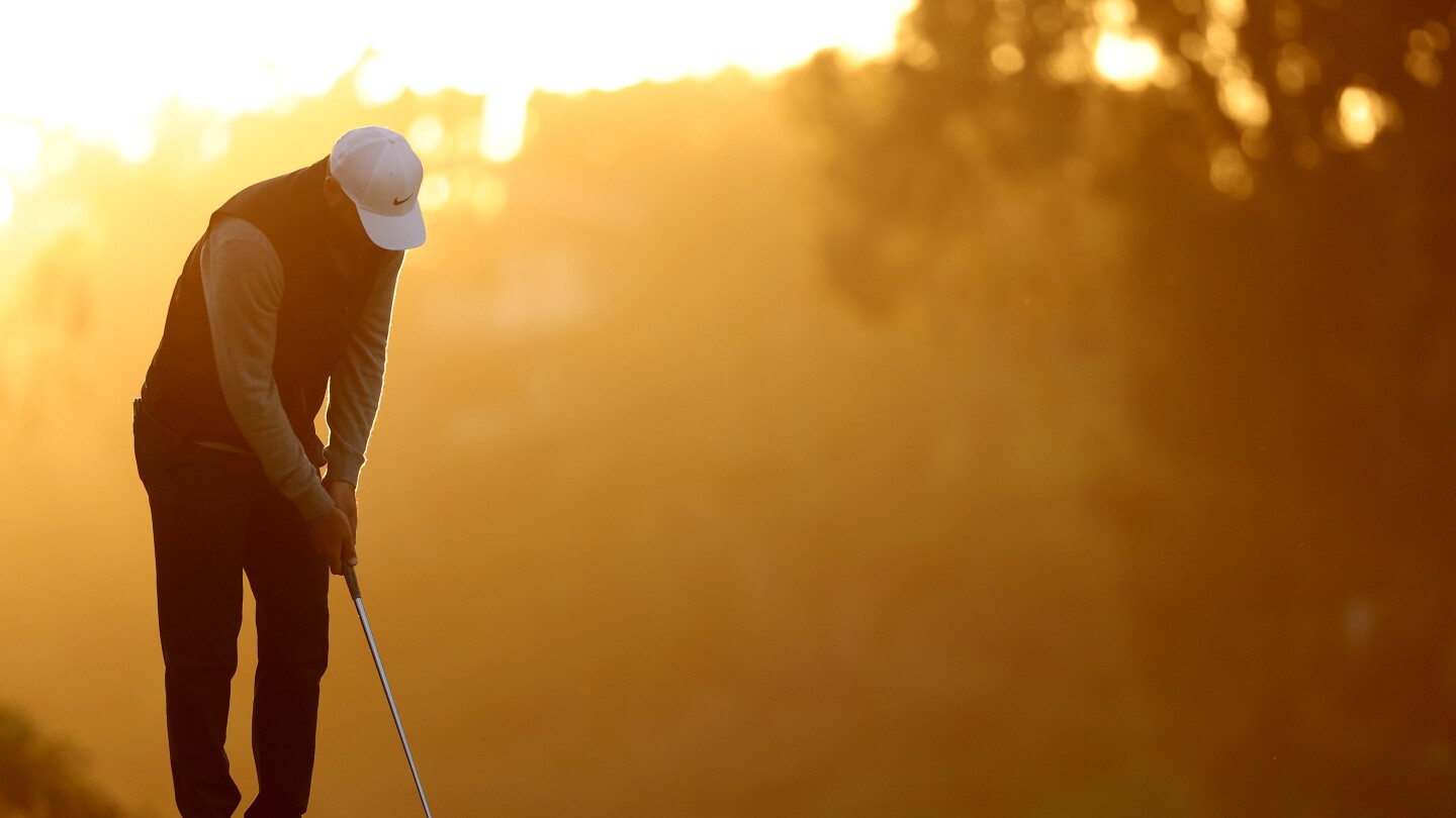 What's wrong with Scheffler at the start of tournaments?