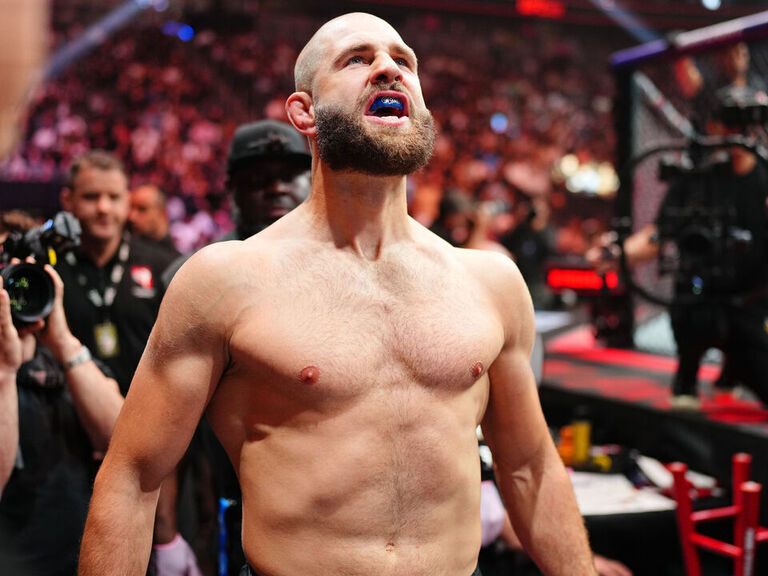 Prochazka, Ulberg to fight for belt at UFC 327 after Pereira vacates