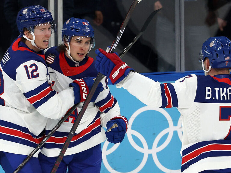 U.S. to face Canada for gold after routing Slovakia