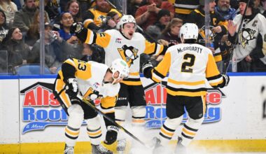 Hayes family has priceless reaction to forward's 2-goal NHL debut 