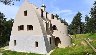 Chalet in Spanish forest is confirmed as the work of architect Gaudi