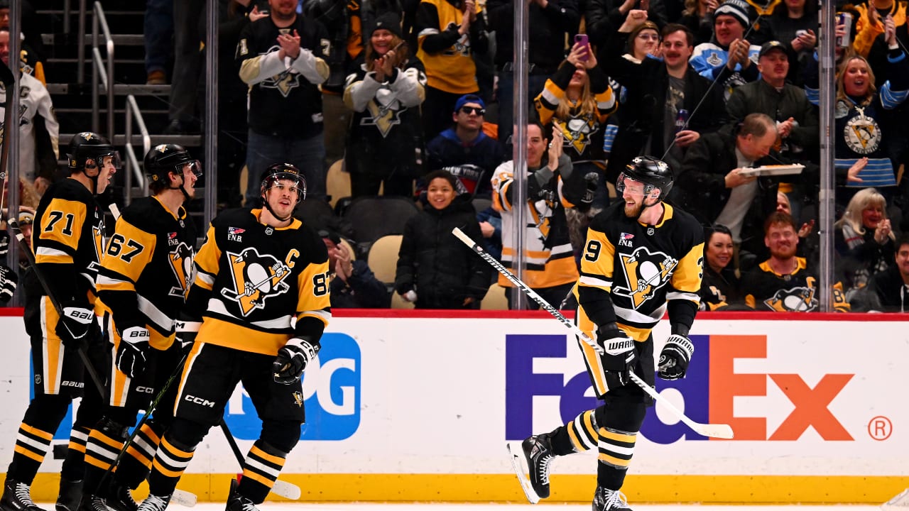 Mantha lights lamp again | NHL.com