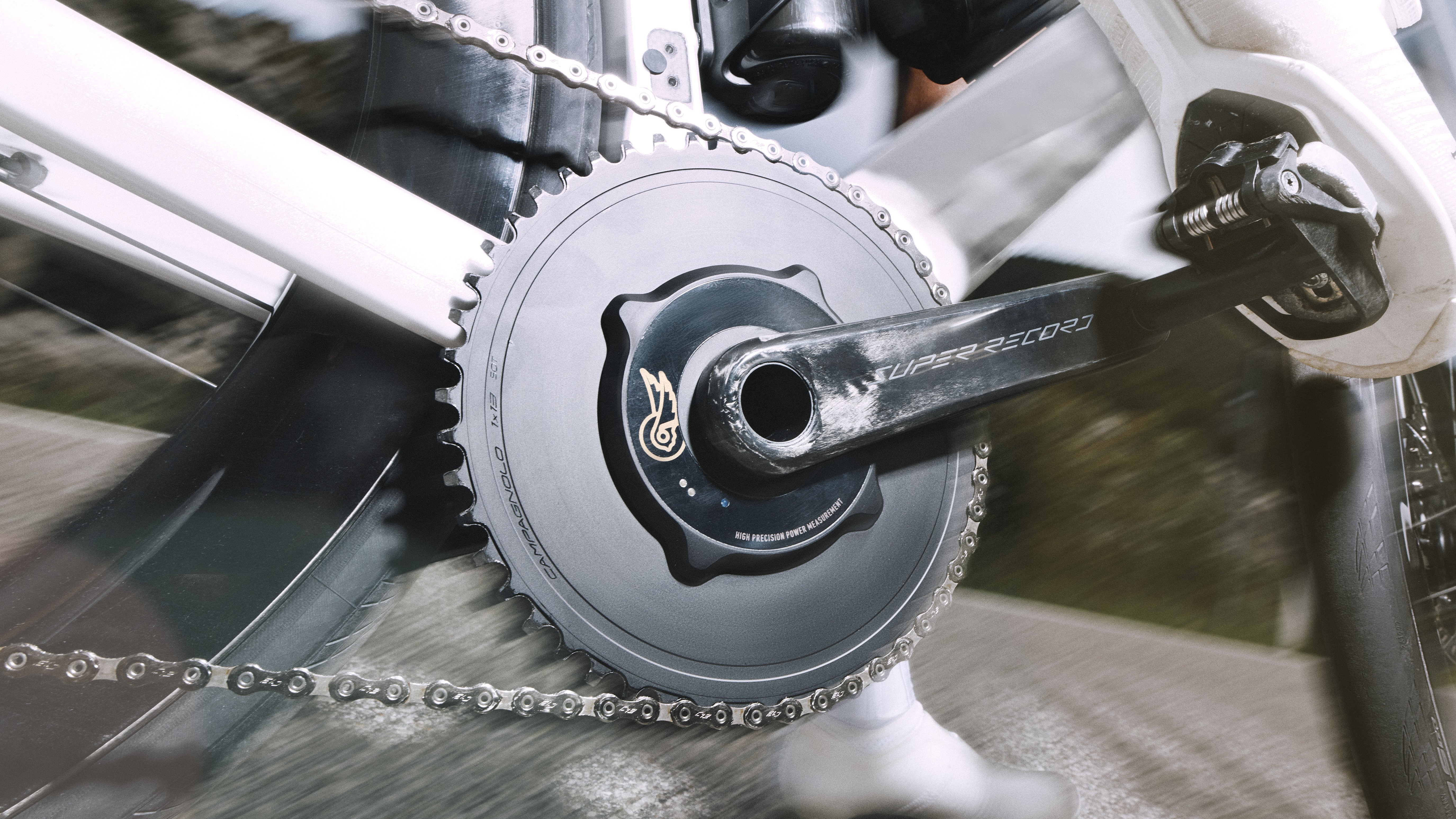 A Campagnolo Record aero chainset