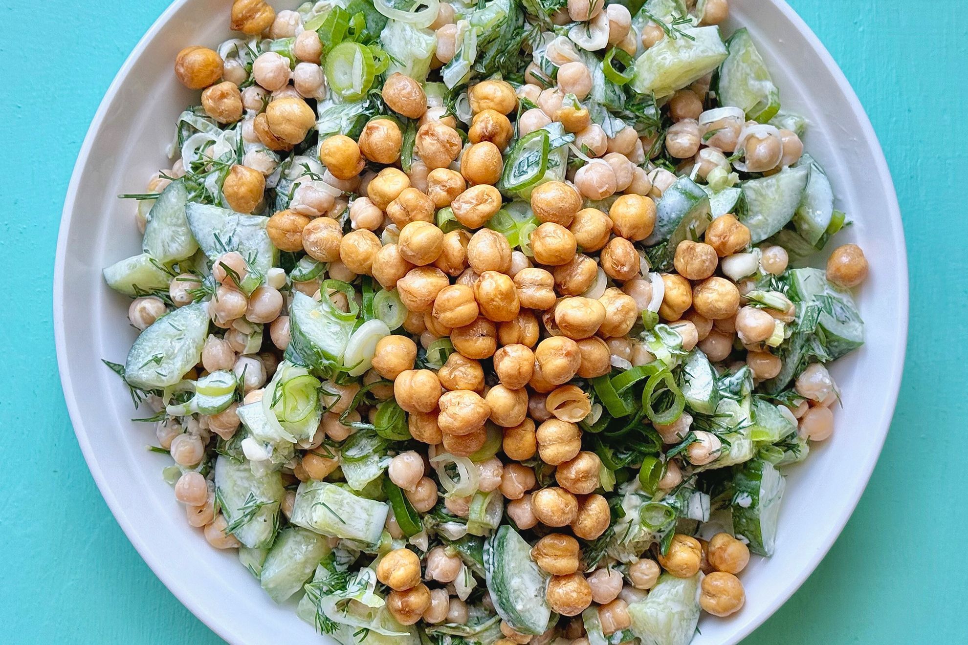 Creamy tzatziki chickpea salad