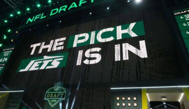Jets Trade Pick No. 2 to Titans, Select Two Elite Defenders