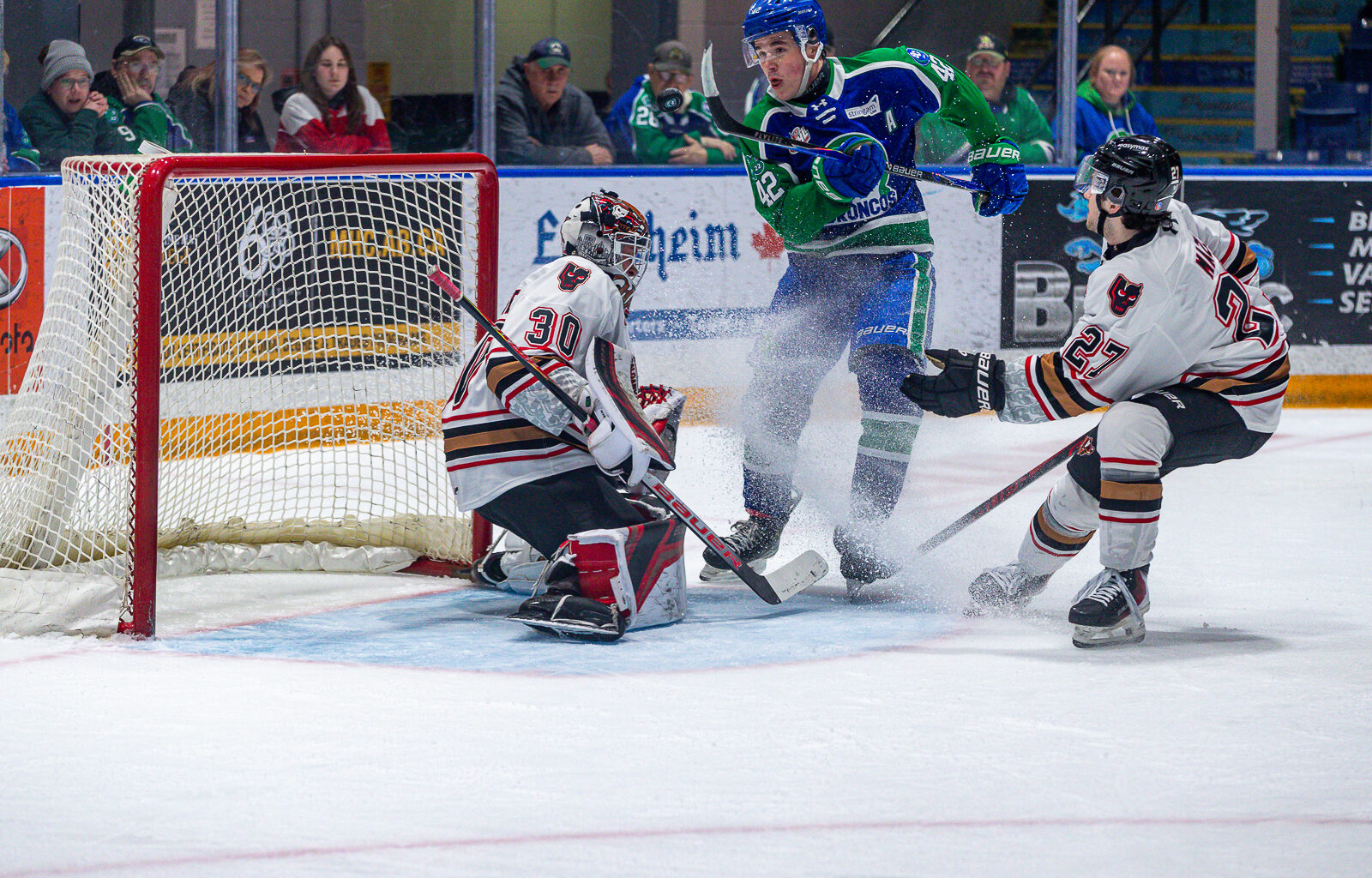 Broncos Drop Tight Battle to Calgary - SwiftCurrentOnline.com