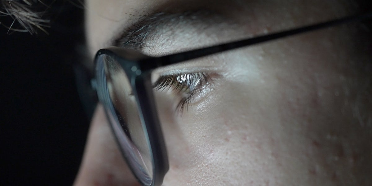 If Your Teen's Talking About 'Gooning', Therapists Want You To Ask Them What It Means