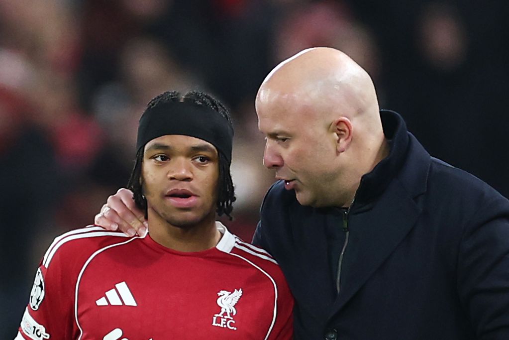 Rio Ngumoha and Arne Slot during the Champions League game between Liverpool and Qarabag.
