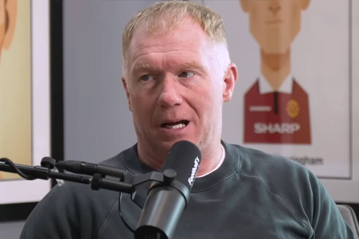 Paul Scholes speaking on a podcast