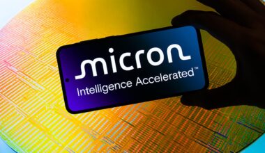 Micron falls 5.5% after blockbuster earnings. Here's what analysts say