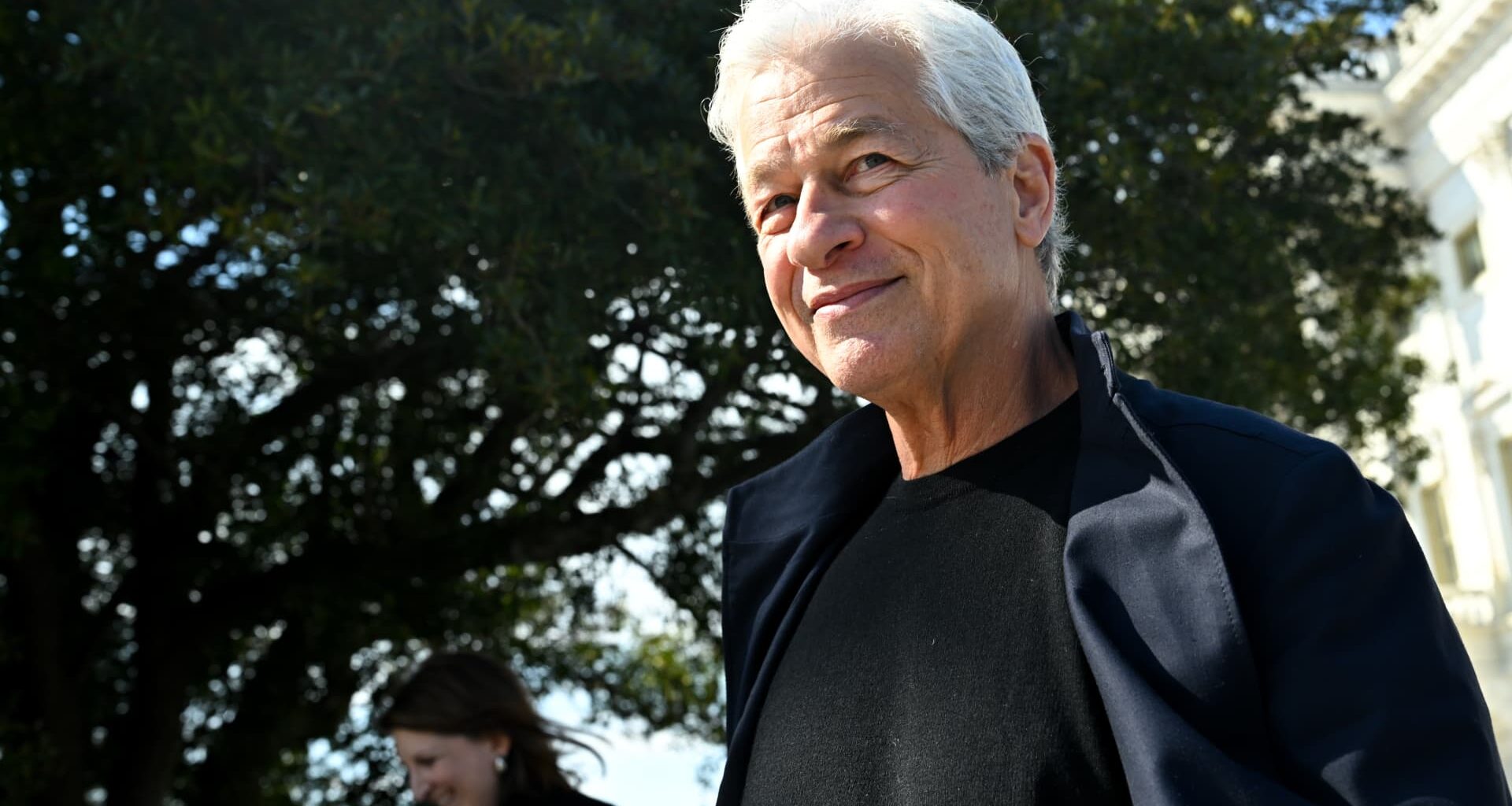 Dimon warns on AI job losses, calls for government-business incentives