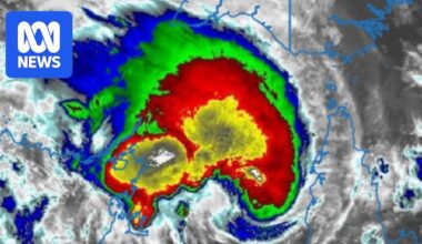 Tropical Cyclone Narelle live updates: Cyclone Narelle 'beginning to impact' the NT as a category three system, set to cross coast overnight