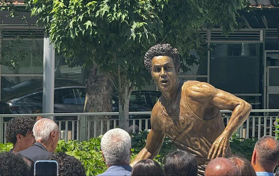 Sonics legendary player and coach Lenny Wilkens honored Saturday, June 28, 2025, outside Climate Pledge Arena with a statue of him in his playing days of 1968-72 with the Seattle SuperSonics.