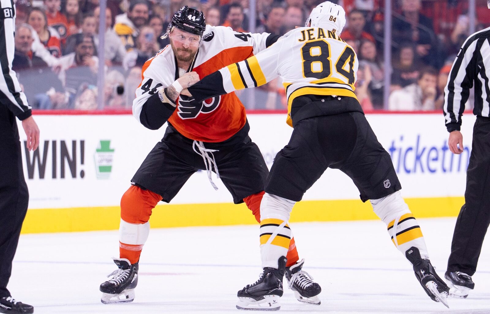 Travis Konecny, Dan Vladar lead Flyers past Bruins, 3-1 – Winnipeg Free Press