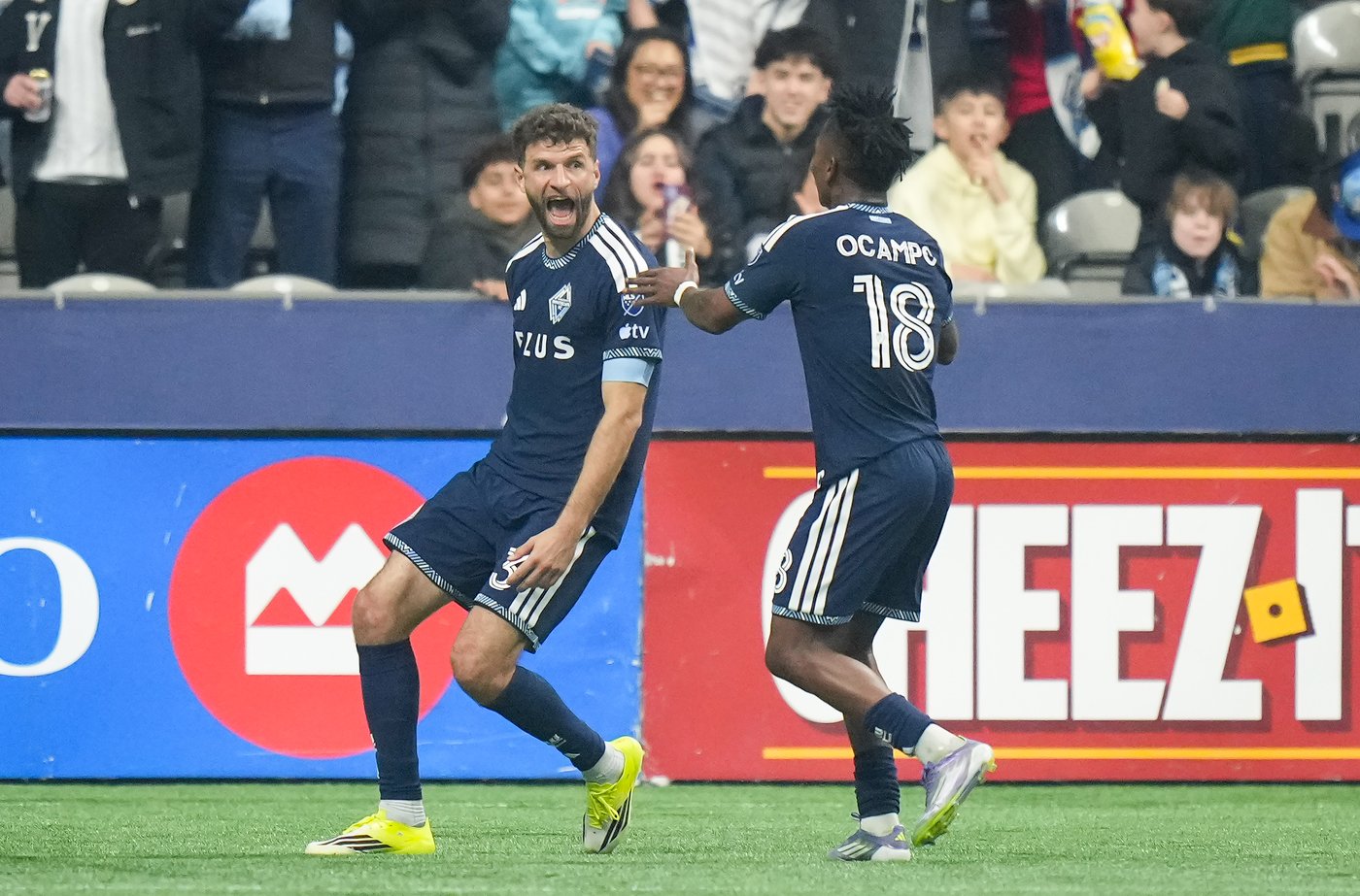 Muller’s brace powers Vancouver Whitecaps to 3-0 victory over Toronto FC | NanaimoNewsNOW