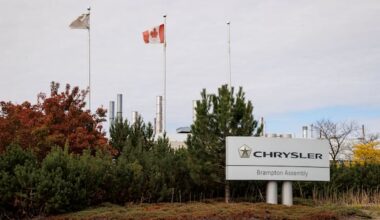 Stellantis says it's working on plans for Brampton. Expert says it could be new Chrysler model