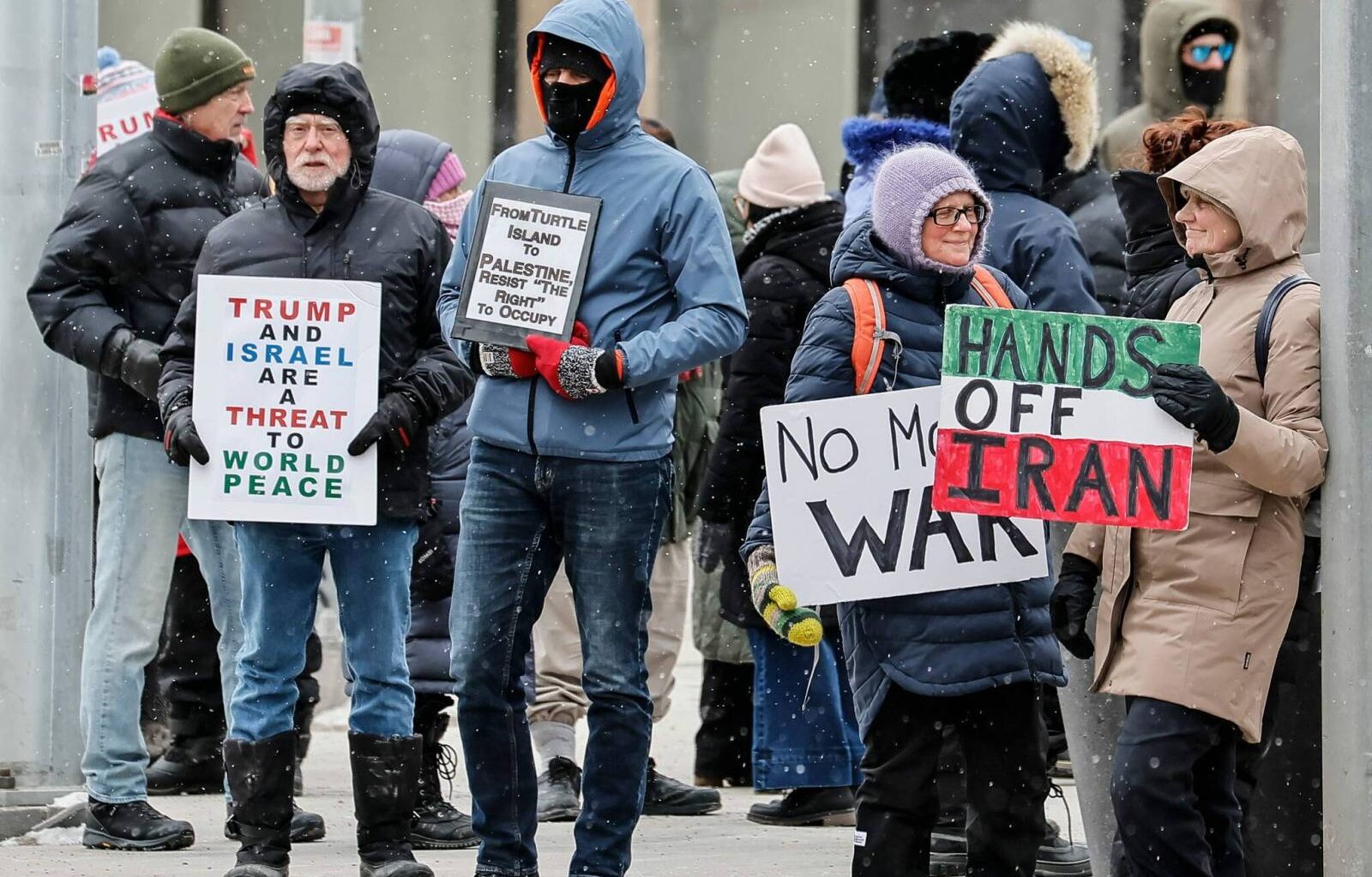 Duelling protests in Winnipeg condemn, celebrate strikes on Iran – Winnipeg Free Press