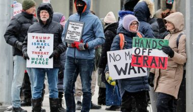 Duelling protests in Winnipeg condemn, celebrate strikes on Iran – Winnipeg Free Press