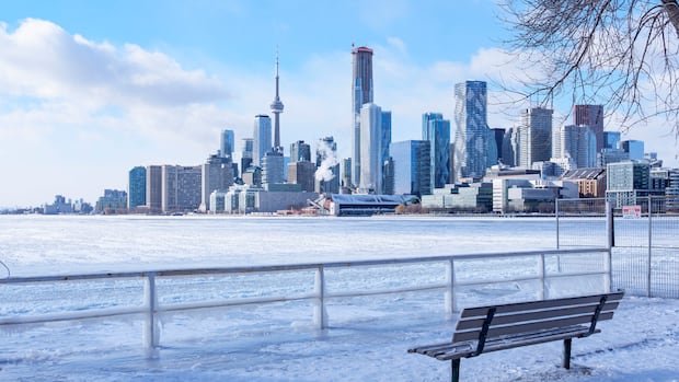 Parts of GTA under yellow cold warning overnight into Monday morning: Environment Canada