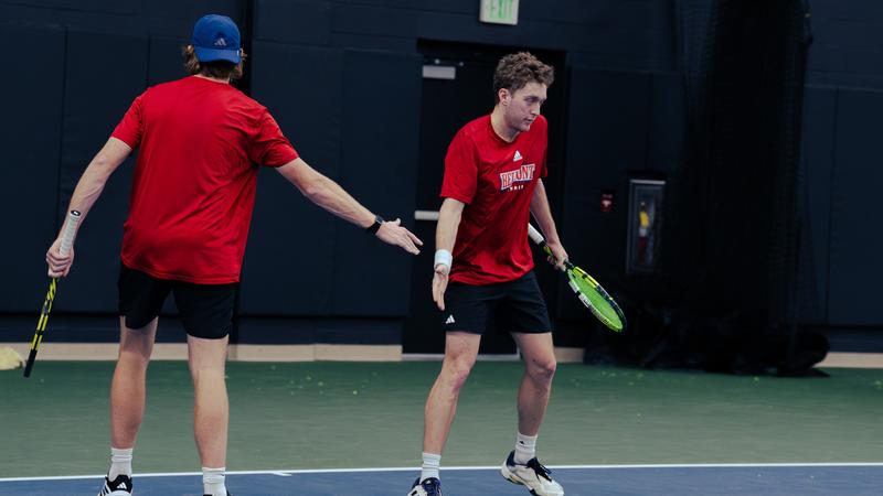 Men's Tennis Tripped Up at Nationally-Ranked Tennessee Sunday