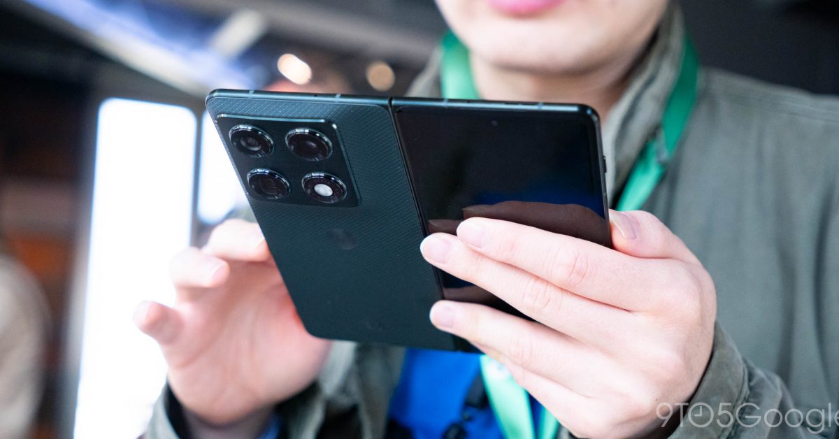 Gorilla Glass Ceramic 3 survives years of drops, starts on Razr Fold