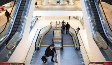 Quebec will soon allow retail stores to close late on weekends, but some remain skeptical