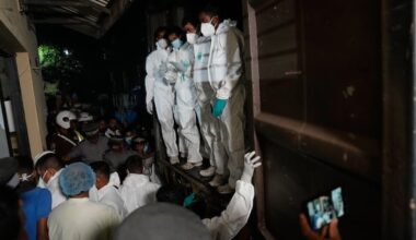 U.S. submarine torpedoes Iranian ship in Indian Ocean, reportedly killing at least 87 sailors