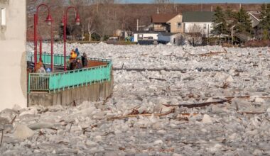 Quebec's warmer temperatures in coming days could bring ice jams, floods