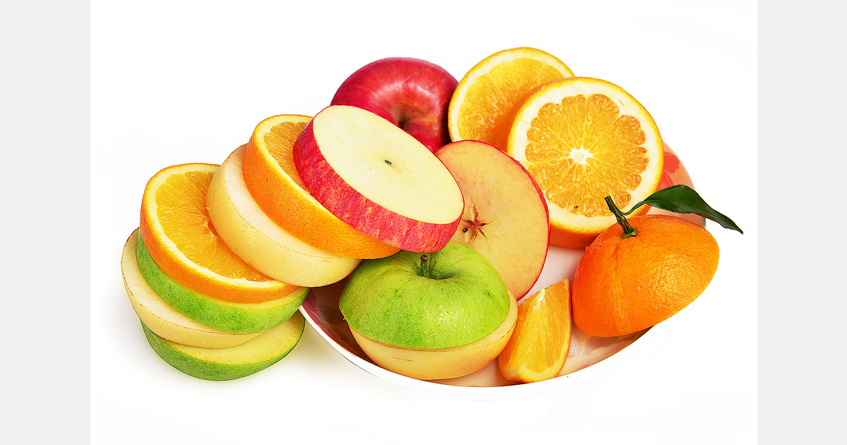 U.S. study links berries, apples and citrus to higher well-being