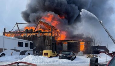 Toronto Fire crews battle barn fire in Scarborough