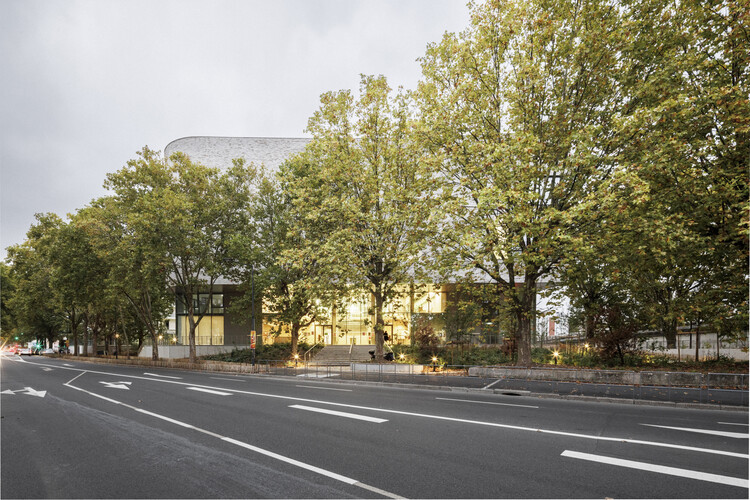 Marie-José Pérec Sports Complex / ANMA - Image 2 of 19