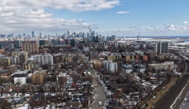 Spring is in the air, but Toronto expected to get last blast of winter mid-March, says meteorologist