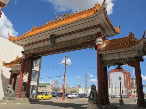 Construction on new gate for Edmonton's Chinatown begins on Monday