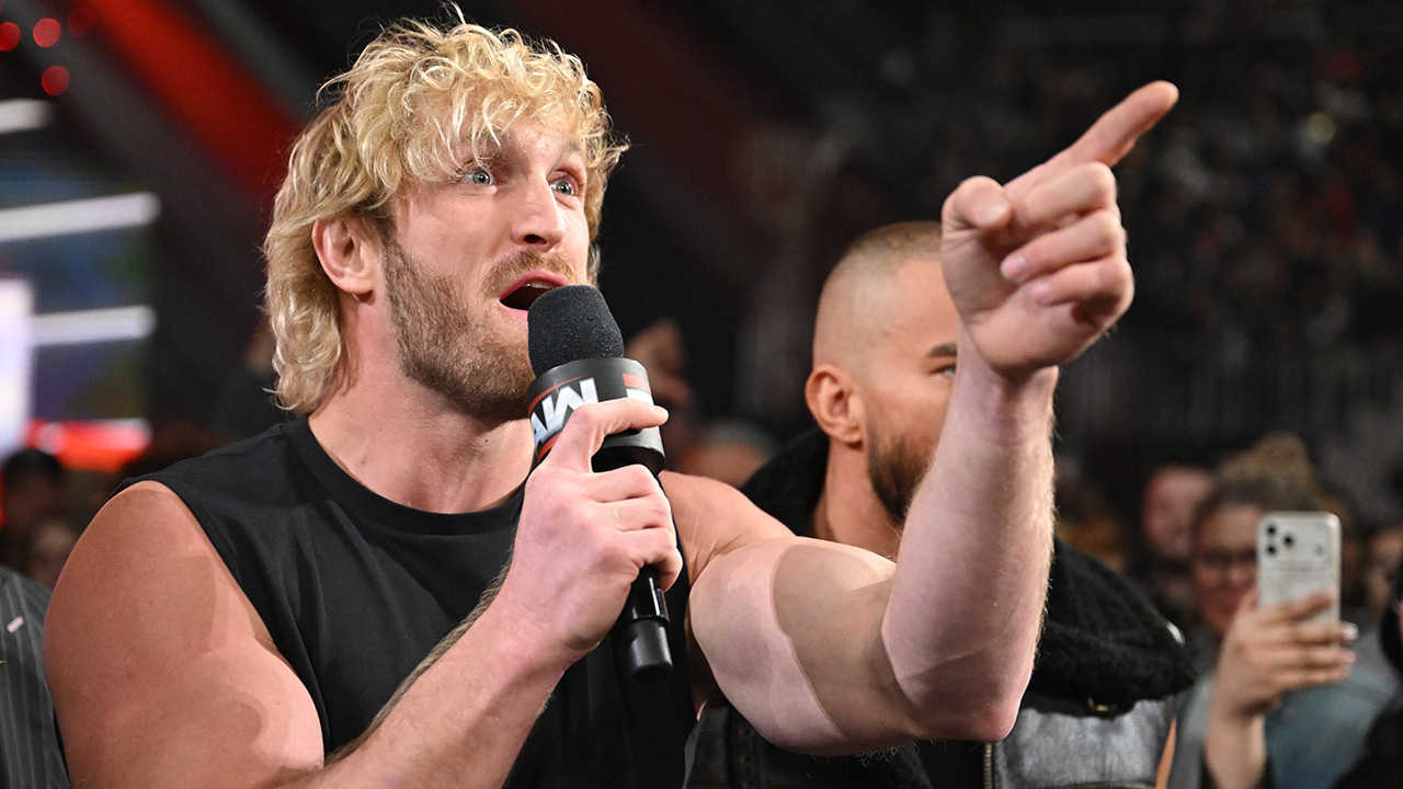 YouTuber-turned-WWE Superstar Logan Paul offers $1 million to any NFL player who can beat him in boxing