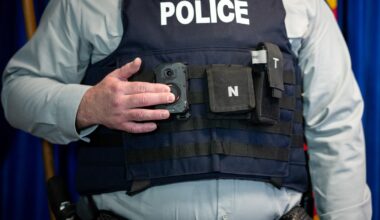 Winnipeg police to begin wearing body cameras in June as part of pilot project – Winnipeg Free Press