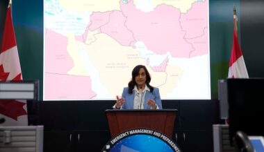 Canadians arriving in Toronto from Dubai relieved to return home amid war