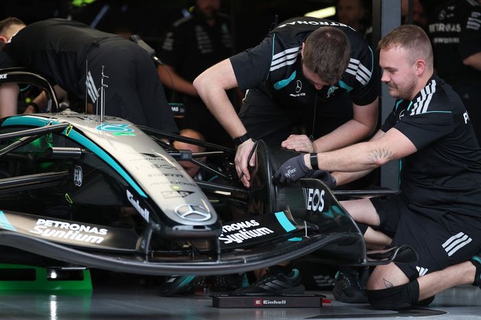 Mercedes mechanics at work