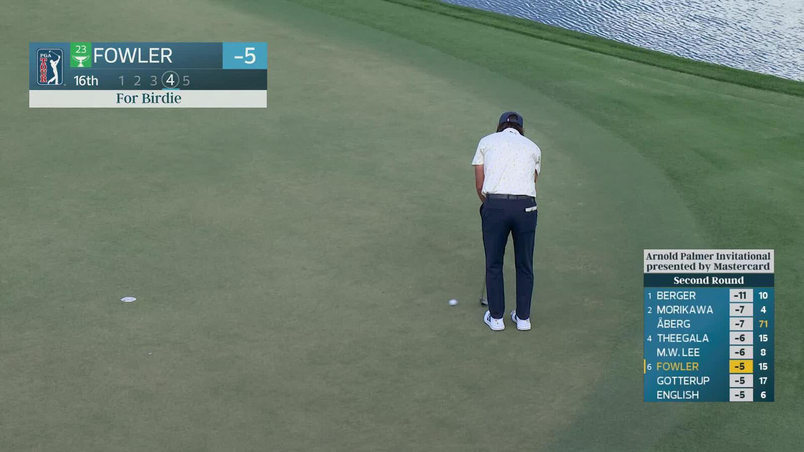 Rickie Fowler sinks 8-foot birdie putt on No. 16 at Arnold Palmer