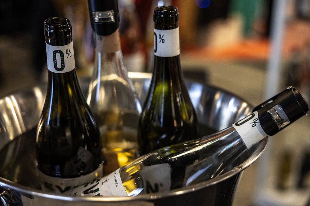 Wine bottles with labels that say 0%