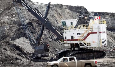 Fort McMurray leaders frustrated by CNRL mine expansion delay