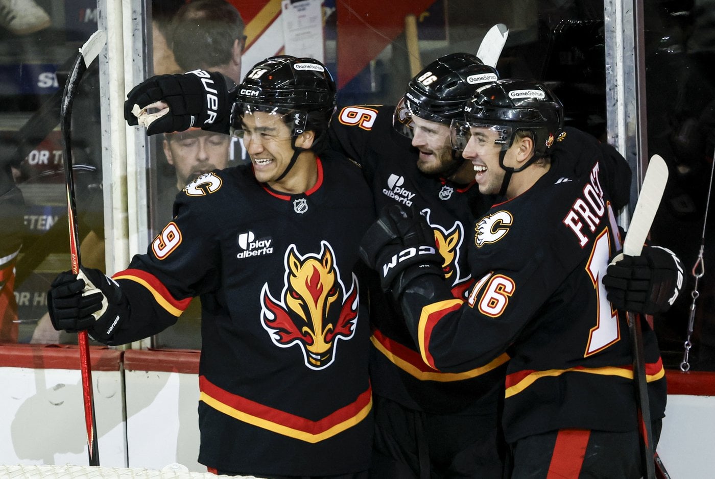 Newcomers add energy in Flames 5-4 win over Hurricanes