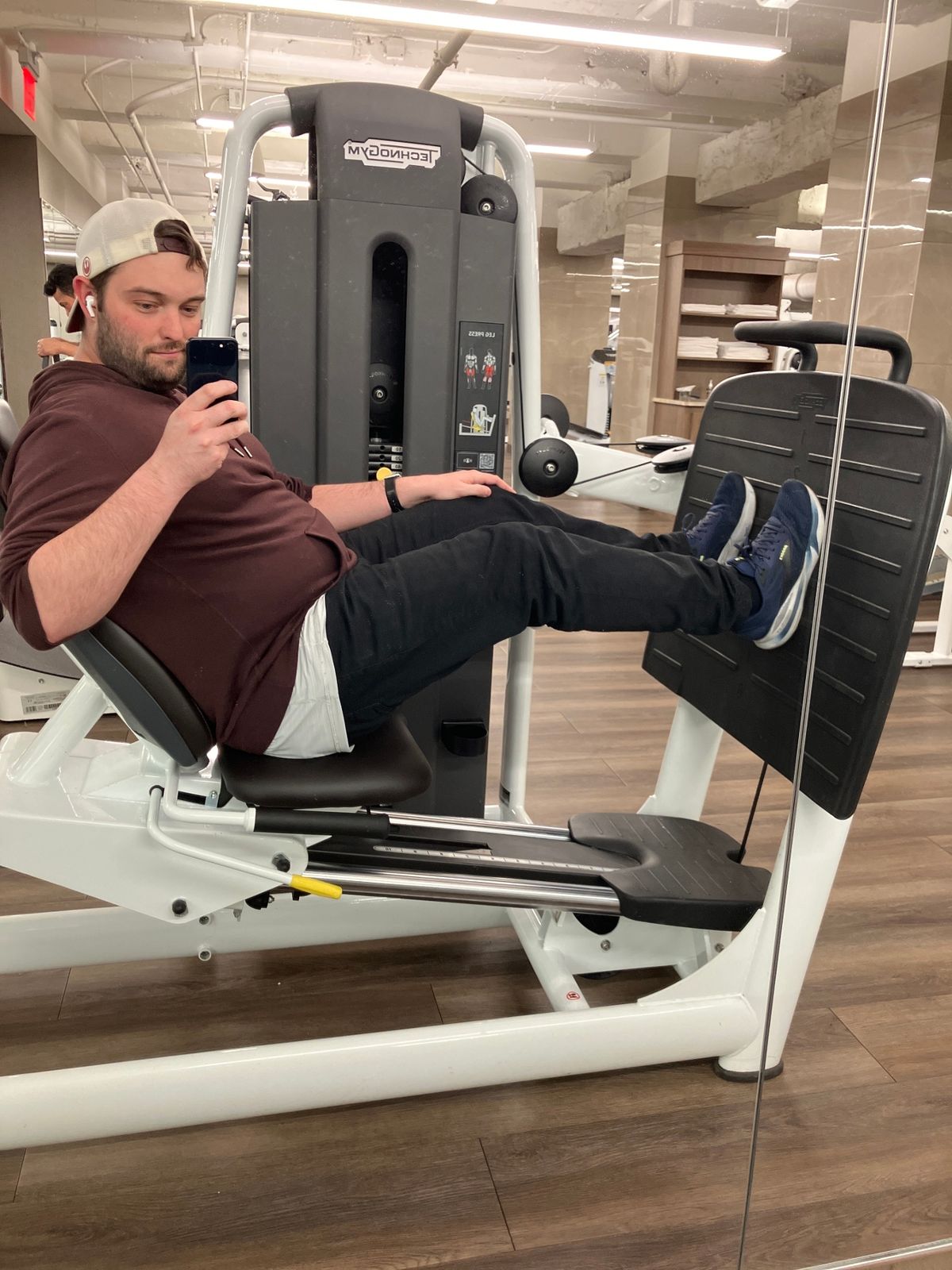Reporter Jack Hobbs works out in jeans