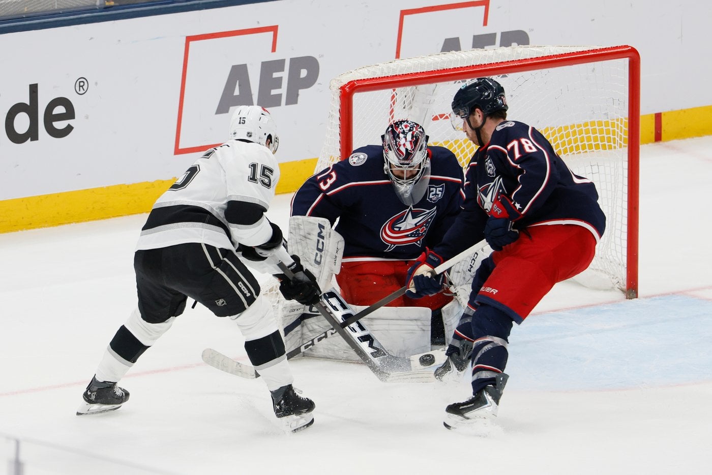 NHL roundup: Kempe scores in overtime to lift Kings to 5-4 win over Blue Jackets