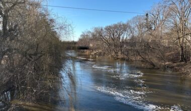 'Stay away' warn emergency crews after 2 river rescues in London