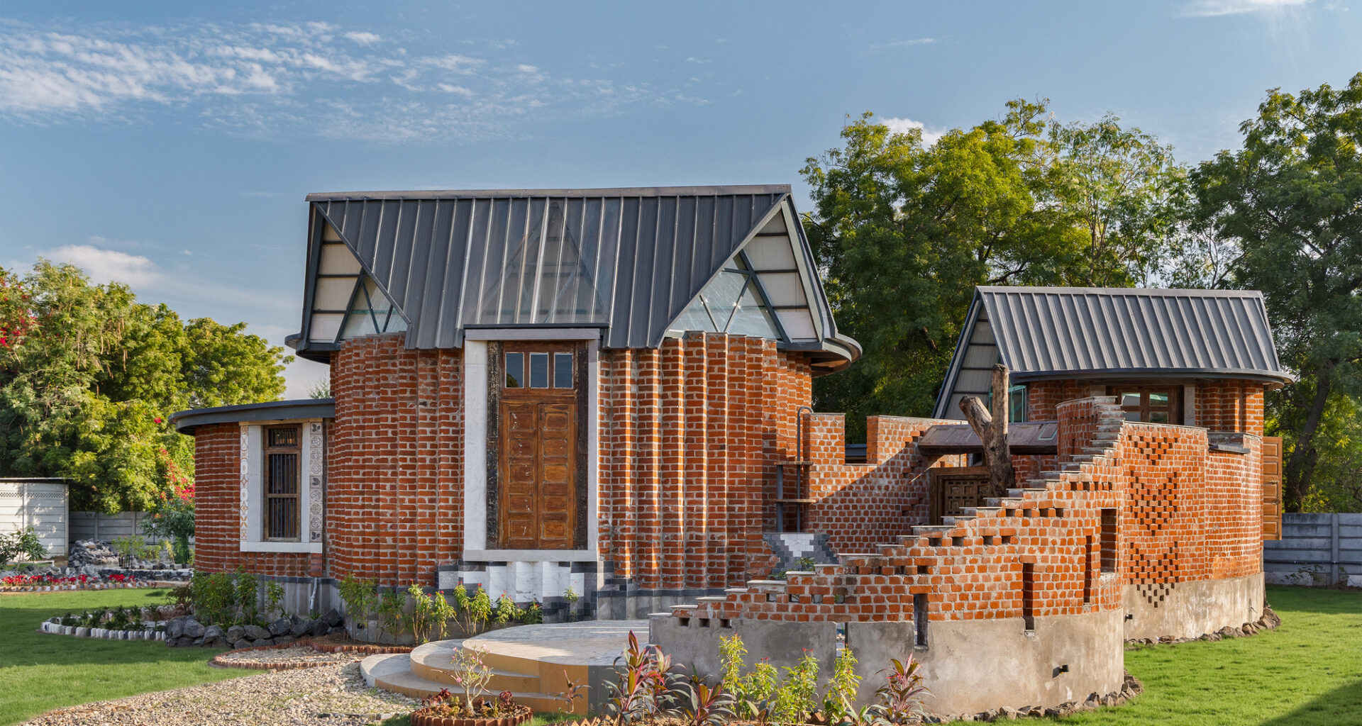 Self-Sustaining Farmhouse / Manoj Patel Design Studio