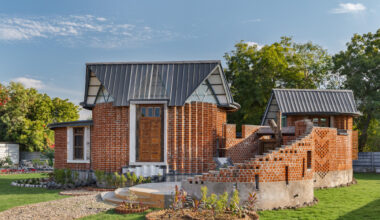 Self-Sustaining Farmhouse / Manoj Patel Design Studio