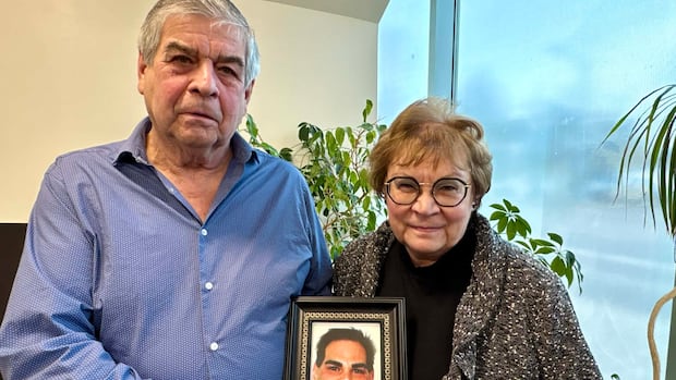 Parents of security guard killed in Edmonton robbery push for parole law changes